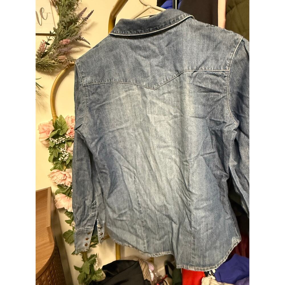 Wrangler embroidery top S - Picture 2 of 8